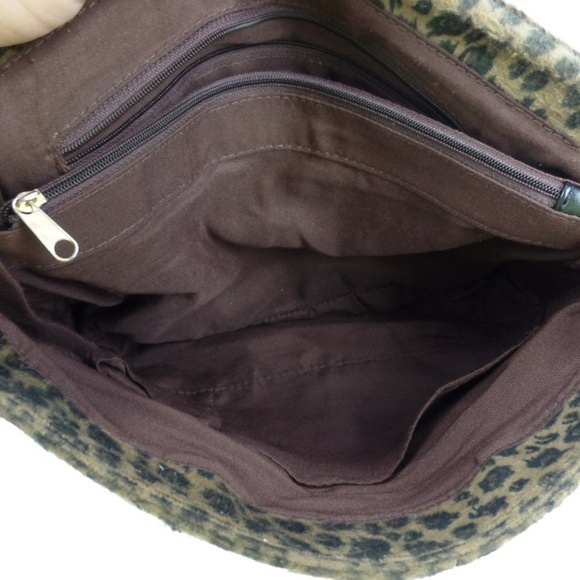 Courage b leopard print fuzzy purse - Picture 2 of 5